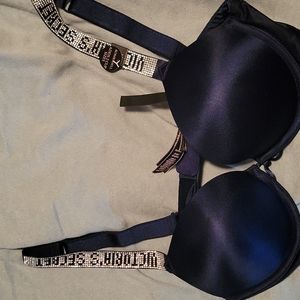 Victoria's secret push up bra size 34B